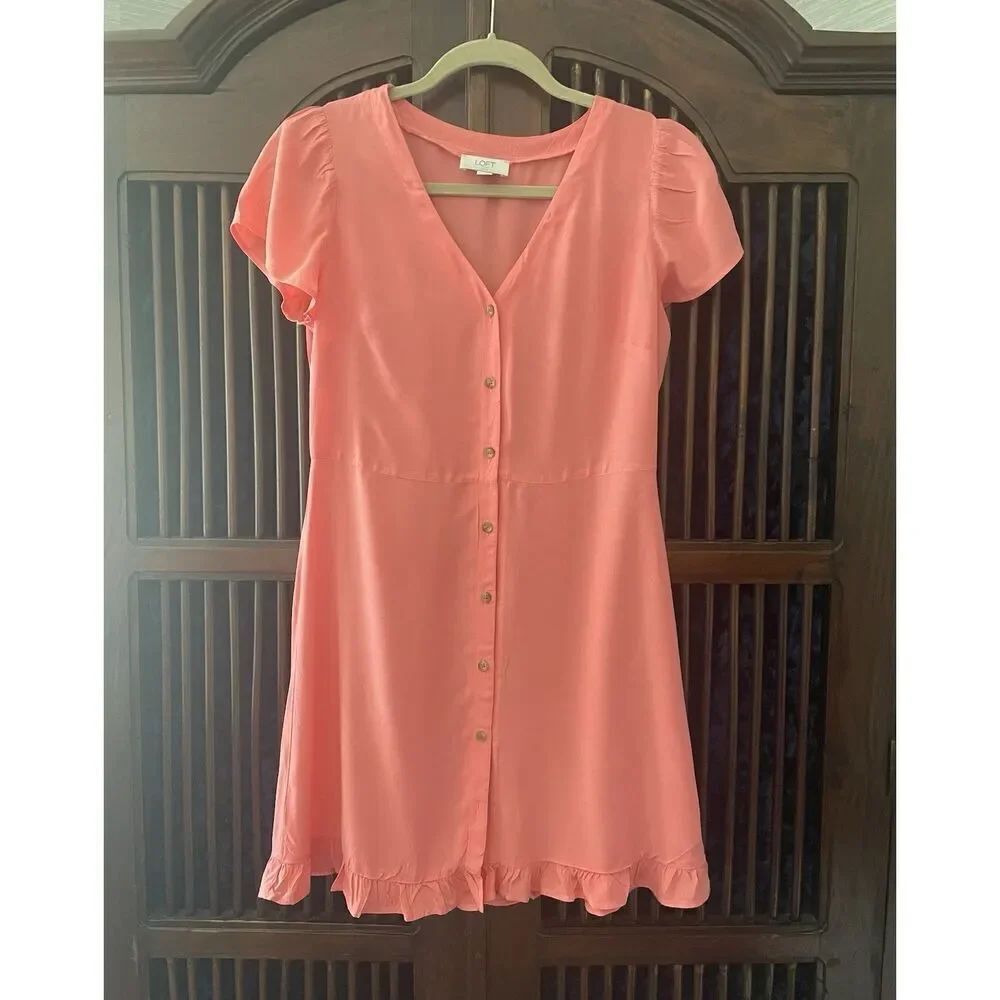 Loft Datlet Pink Button Down Short Sleeve Women’s Dress-Shirt Size 4P